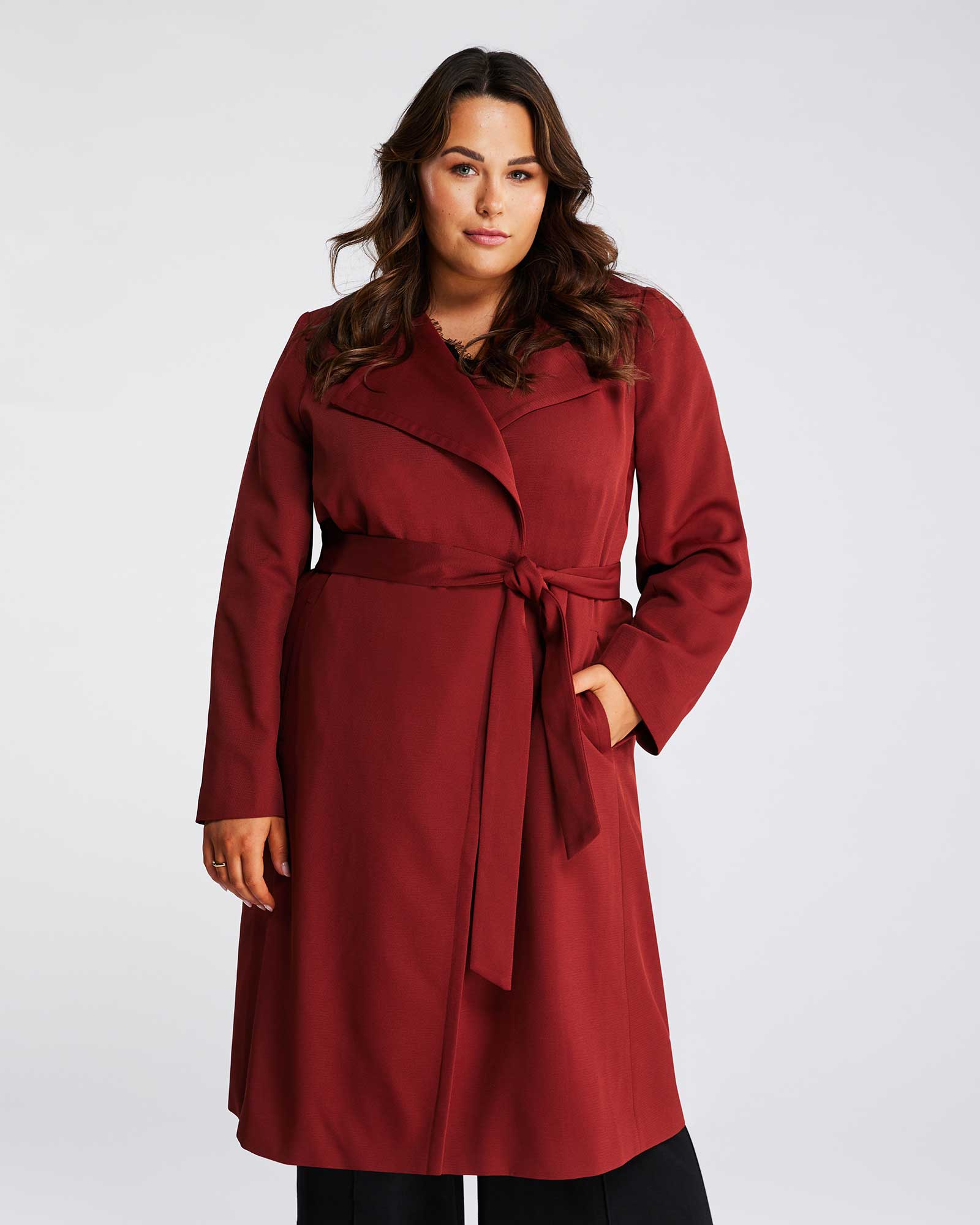 Fall Fashion for the Plus-Size Woman: Embrace Elegance and Comfort