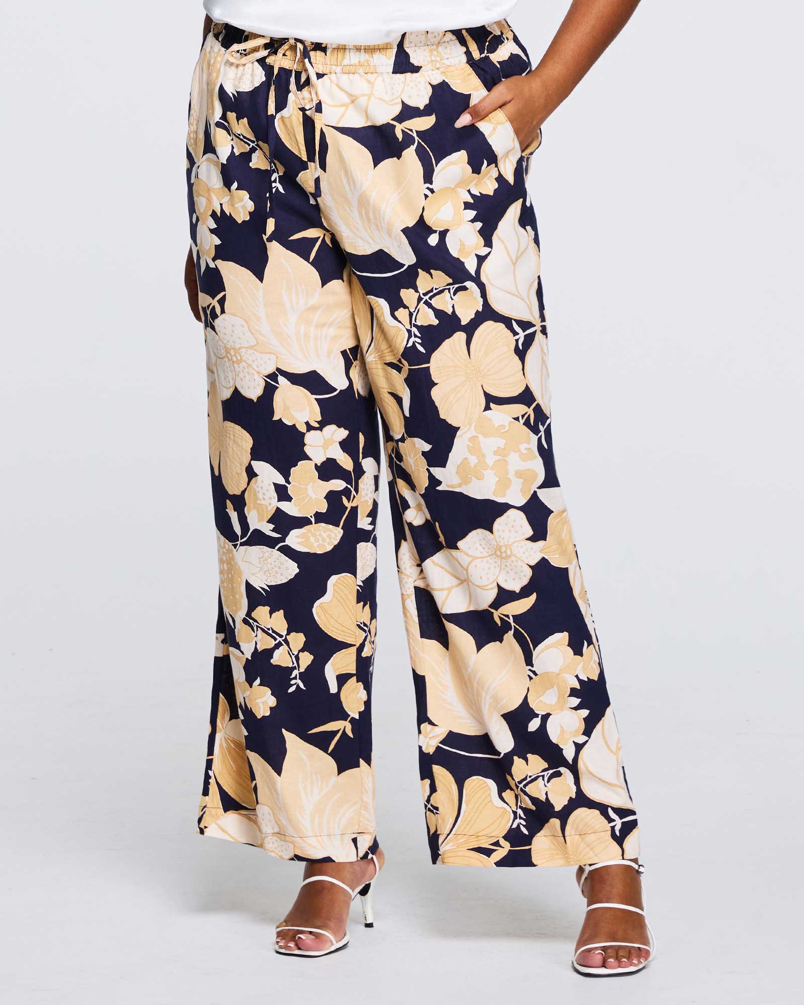 Estelle Valencia Floral Pant