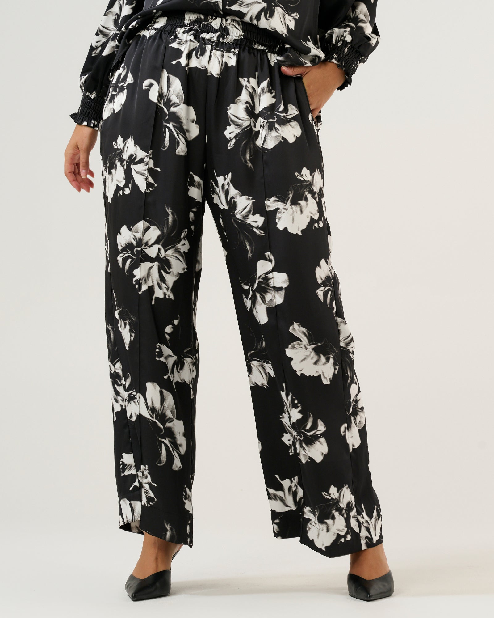 Gilda Pant - Black/Milk - Estelle Clothing
