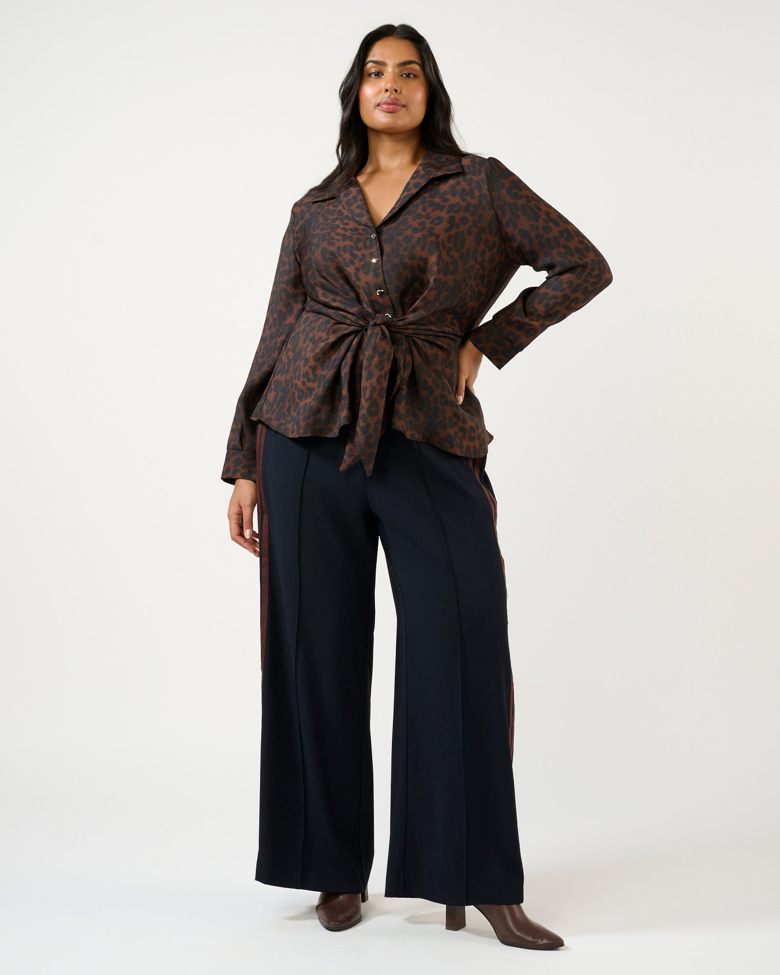 Leona Top - Choc/Navy - Estelle Clothing
