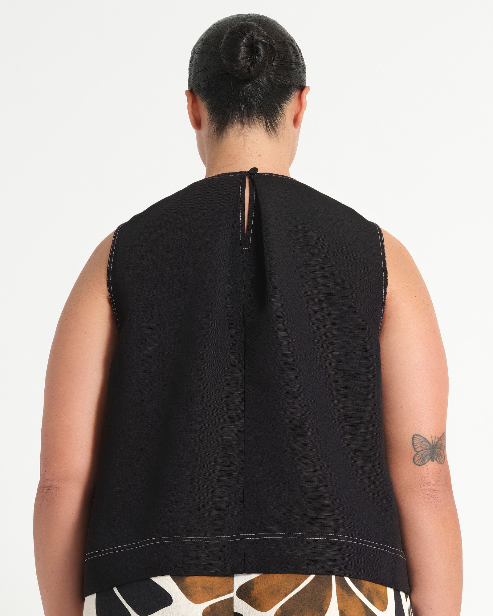 SHAE TOP - BLACK/STONE - Estelle Clothing
